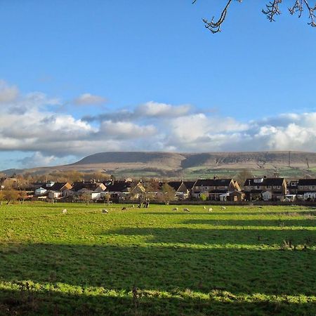 Fifty One And A Half Boutique B&B Clitheroe Extérieur photo