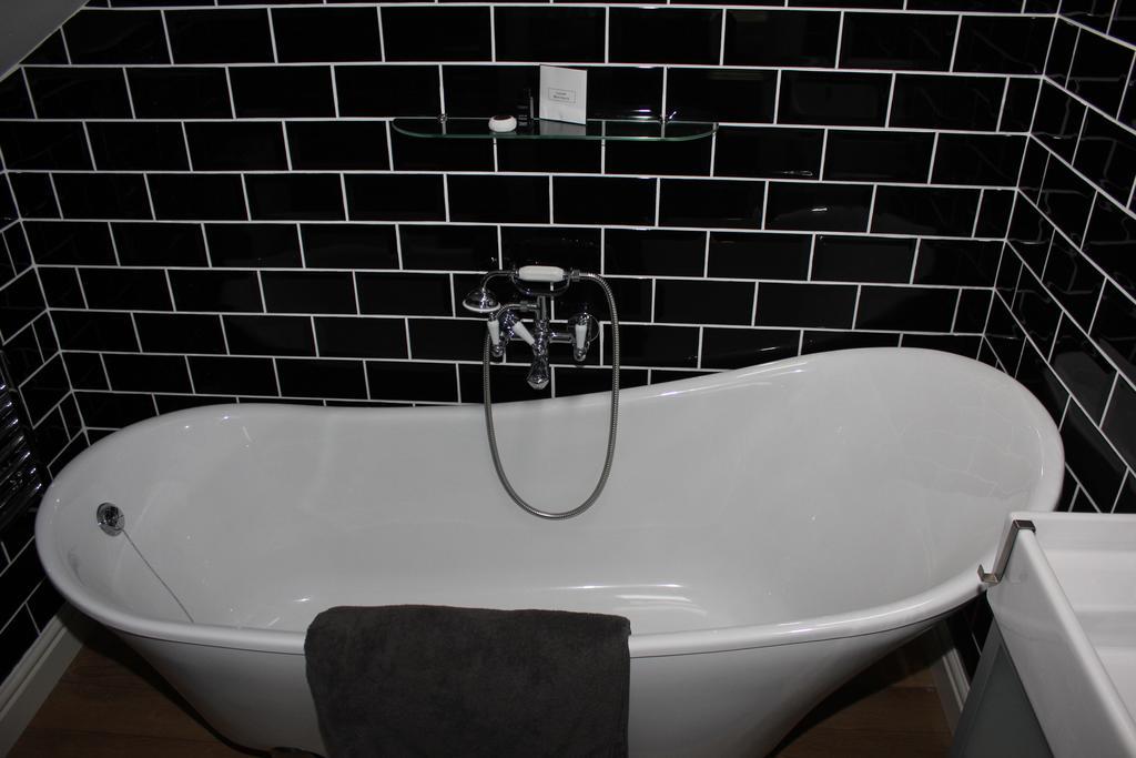 Fifty One And A Half Boutique B&B Clitheroe Extérieur photo